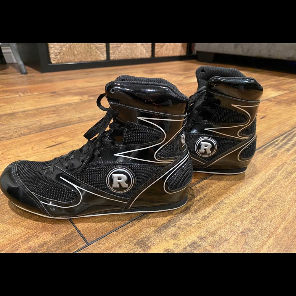 Boxing Shoes - Picture 2 of 5
